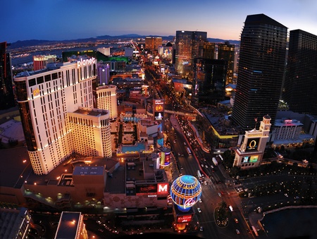LAS VEGAS - MAR 4: Vegas Strip at night on March 4, 2010 in Las Vegas, Nevada. The Las Vegas Strip is 3.8 mile stretch featured with world class hotels and casino. のeditorial素材