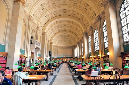 BOSTON, MA - JUN 20: Boston Library interior on June 20, 2011 in Boston, Massachusetts. The Boston Public Library is the first publicly supported municipal library in US with collection of 8.9 million books.のeditorial素材