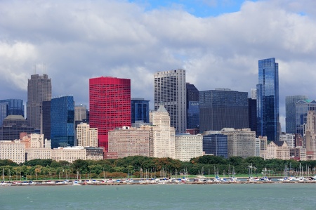 Chicago skyline panorama with skyscrapers over Lake Michigan with cloudy blue sky.のeditorial素材