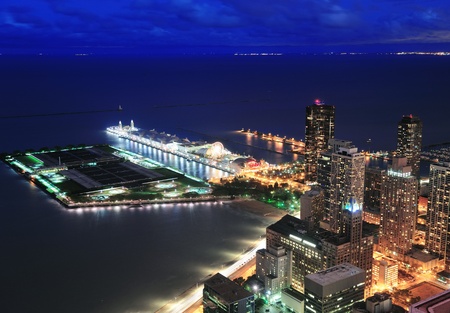Chicago Navy Pier aerial view with Lake Michigan at dusk.のeditorial素材