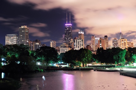 Chicago city urban skyscraper at night over lake viewed from Lincoln Park.のeditorial素材