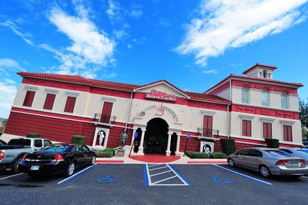 ORLANDO, FL - FEB 6: Bizarre theme museum on International Drive on February 6, 2012 in Orlando. The drive is 11.5 mile tourist strip in Orlando featured with hotels, theme parks, bars, outlet malls.のeditorial素材