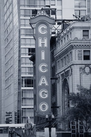 CHICAGO, IL - Oct 6: Chicago Theatre and street view on October 6, 2011 in Chicago, Illinois. The iconic Chicago Theatre marquee appears in film, television, artwork, and photography as city landmark.のeditorial素材