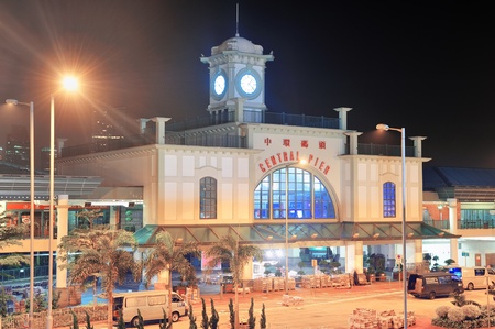 HONG KONG, CHINA - APR 23: Central district with street on April 23, 2012 in Hong Kong, China. As business district it is featured with financial corp headquarters and consulates of countries.のeditorial素材