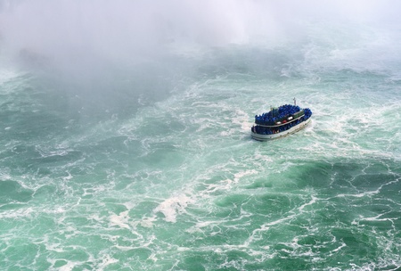 Boat and Horseshoe Falls from Niagara Fallsの写真素材