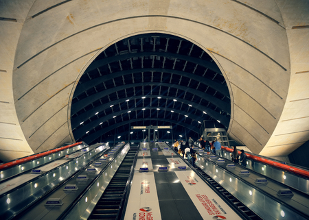LONDON, UK - SEP 27: London Underground station interior on September 27, 2013 in London, UK. The system serves 270 stations, 402 kilometers of track with operation history of 150 yearsのeditorial素材