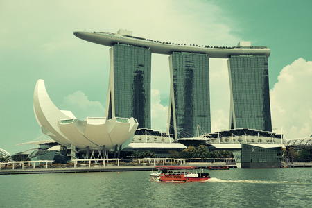 SINGAPORE - APR 5: Marina Bay Sands hotel closeup on April 5, 2014 in Singapore. It is the world's most expensive building with cost of US$ 4.7 billion and landmark of Singapore.のeditorial素材