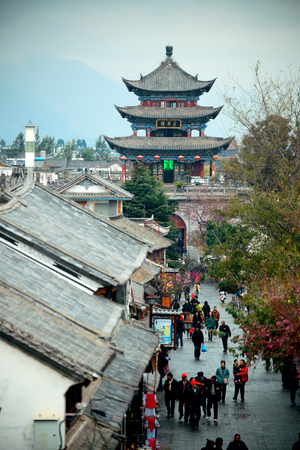 DALI, CHINA - DEC 5: Street view on December 5, 2014 in Dali, China. Dali is the ancient capital of Nanzhao in 8-9th centuries and Kingdom of Dali and major travel attractions in China.のeditorial素材