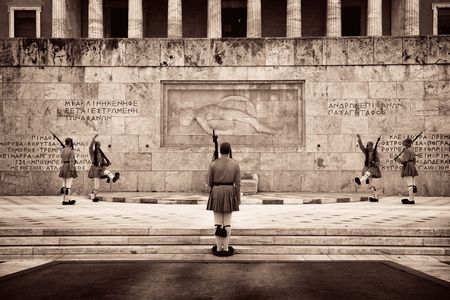 ATHENS - SEP 26: Changing the Guard ceremony at Syntagma Square on September 26, 2016 in Athens, Greece. It is one of the military tradition and tourism attraction in the city.のeditorial素材