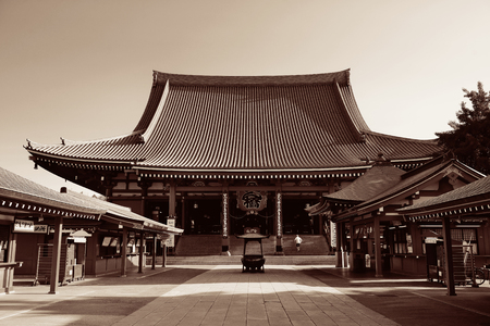 TOKYO, JAPAN - MAY 15: Historical architecture in temple on May 15, 2013 in Tokyo. Sensoji Temple, founded in 645 CE, making it the oldest temple in Tokyo.のeditorial素材