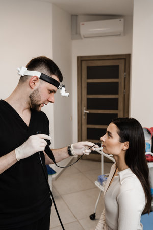 Fibrolaryngoscope for diagnose and treat larynx and pharynx, such as hoarseness, vocal cord nodules,...