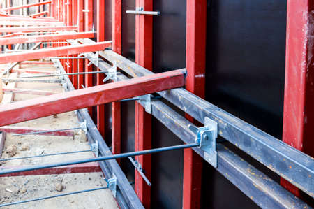 Construction formwork for concrete.Spring clips are a new formwork device for fastening concrete...