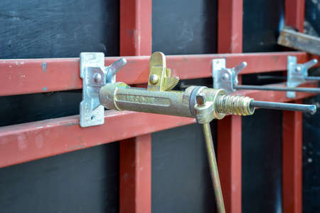 Construction formwork for concrete.Spring clips are a new formwork device for fastening concrete...