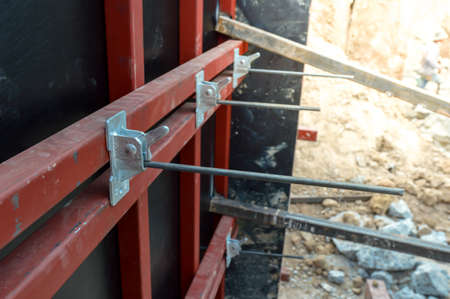 Construction formwork for concrete.Spring clips are a new formwork device for fastening concrete...