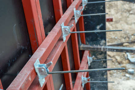 Construction formwork for concrete.Spring clips are a new formwork device for fastening concrete...