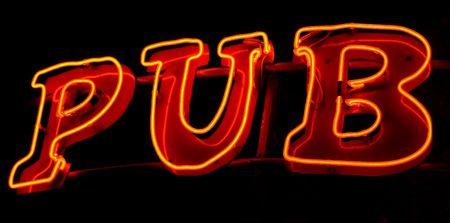 Photo of a neon light sign saying Pubの写真素材