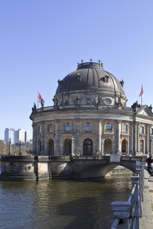 Originally called the Kaizer-Friedrich-Museum n its completion in 1904 the Byzantine/Gothic combination was renamed the Bode Museum in 1956 after its founder/curator Wilhelm von Bode. The Bode Museum is one of a collection of musea on Museum Island in theのeditorial素材