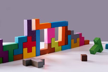 The concept of logical thinking. Geometric shapes on a gray background. Business building concept.の写真素材