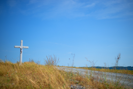 cross in field in Svata Helena in Romaniaの写真素材