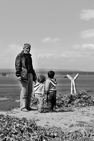 Syrian people in refugee camp in Suruc. These people are refugees from Kobane and escaped because of Islamic state attack. 3.4.2015, Suruc, Turkeyのeditorial素材
