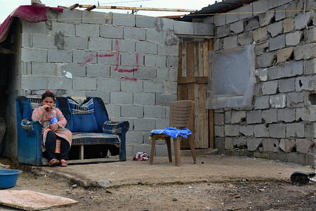 portrait of refugees living homeless in Turkey. 2.4.2015 Reyhanli, Turkeyのeditorial素材