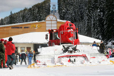 People are skiing near gondola lift in mountain Pirin, in Bansko, Bulgaria on Jan 26, 2008.のeditorial素材