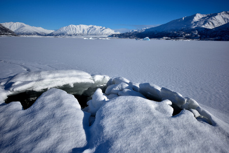 Ice Bumps on Alaskan Lakeの写真素材