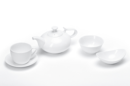 blank template porcelain tableware for your design, white  ceramic teapot and tea mug white background.の写真素材