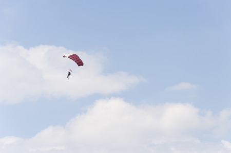 parachuter