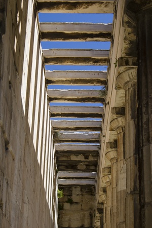 columns reflectionの写真素材