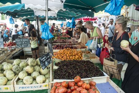 fruit on the market in Saint Tropezのeditorial素材