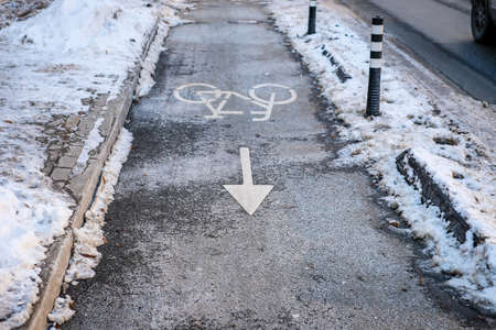 Bicycle lane in winter, selective focusの写真素材