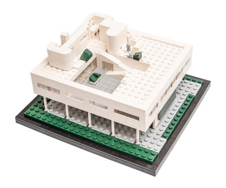 BUCHAREST, ROMANIA - NOVEMBER 07, 2014: Lego Villa Savoye Isolated On White. Situated on the outskirts of Paris it was designed by Le Corbusier in the 1920s.のeditorial素材