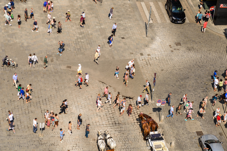 VIENNA, AUSTRIA - AUGUST 10, 2015: Crowd Of People In Stephansplatz square of Vienna named after its most prominent building, the Stephansdom, Vienna's cathedral.のeditorial素材