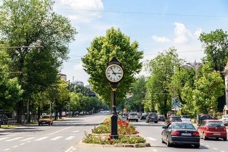 BUCHAREST, ROMANIA - MAY 29, 2016: The Roman Square (Piata Romana) is one of the busiest and largest traffic intersections in downtown of Bucharest city.のeditorial素材