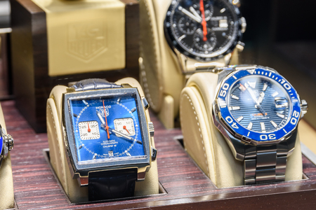 VALENCIA, SPAIN - JULY 20, 2016: Luxury Watches For Sale In Shop Window Display.のeditorial素材