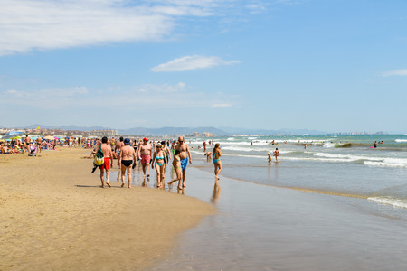 VALENCIA, SPAIN - JULY 23,  2016: People Have Fun At Balearic Sea On Valencia Beach In Summer.のeditorial素材