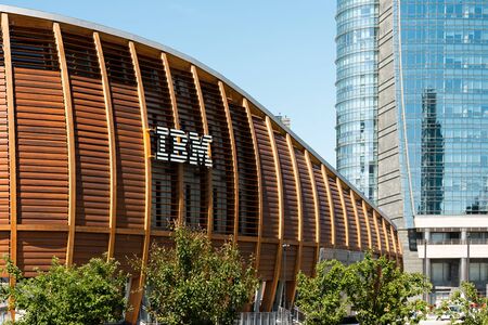 MILAN, ITALY - MAY 31, 2019: IBM Building In Porta Nuova Or New Door, The Main Business District In Milanのeditorial素材