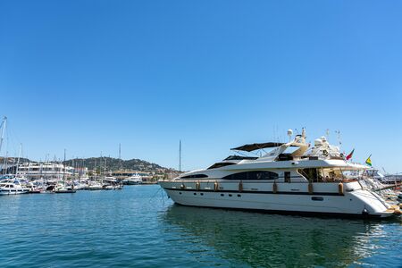 CANNES, FRANCE - JUNE 01, 2019: Luxurious Yachts And Boats In Cannes Harbor Port At Mediterranean Seaのeditorial素材