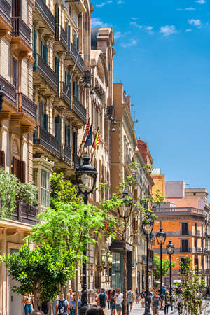 BARCELONA, SPAIN - JUNE 04, 2019: People and tourists enjoying everyday life in downtown Barcelona cityのeditorial素材
