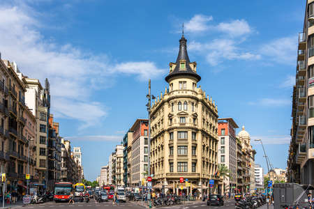 BARCELONA, SPAIN - JUNE 04, 2019: People and tourists enjoying everyday life in downtown Barcelona cityのeditorial素材