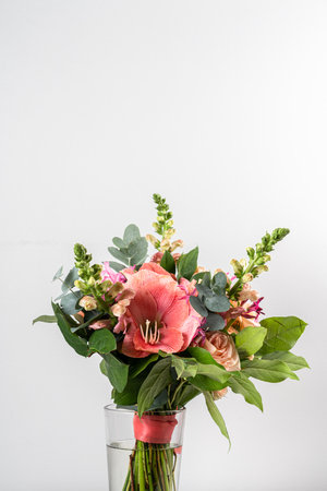Pink Flowers Bouquet for Anniversary Presentの写真素材
