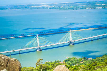 Wide view of the main towers of the Anita Garibaldi bridge, Laguna / SC.