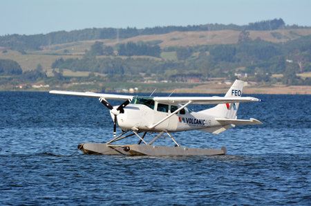 ROTORUA, NZL - JAN 12 2015:Floatplane mooring on Lake Rotorua, New Zealand.Seaplanes can only take off and land on water with little or no waves and have trouble in extreme weather.のeditorial素材