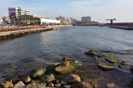 TEL AVIV, ISR - MAR 27 2015:Visitors in Namal Tel Aviv port. It is a popular travel destination of commercial and entertainment district in northwest Tel Aviv, Israel along the Mediterranean Sea.のeditorial素材