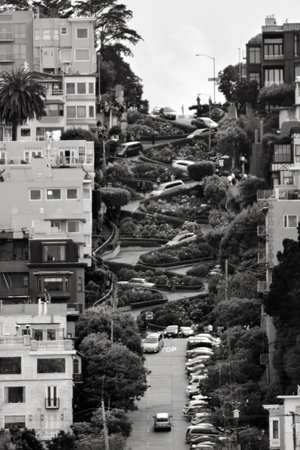 SAN FRANCISCO - MAY 18 2015:Aerial view of Lombard Street in San Francisco.Lombard Street known for the one-way block on Russian Hill where 8 sharp turns make it the most crooked street in the world.のeditorial素材
