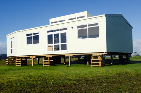 KAITAIA, NZ - JULY 08:House without foundations on July 08 2013.Structure relocation is a process to separate a building from the plot of land that it stands on or to preserve an historic building.のeditorial素材
