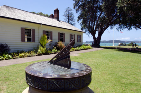 WAITANGI - JAN 07:Ancient sun clock at the Treaty House on Jan 07 2014 in Waitangi National Reserve, New Zealand.The Treaty of Waitangi was signed in the grounds of the Treaty House on 6 February 1840.のeditorial素材