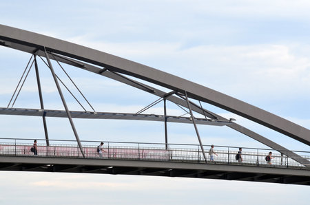 BRISBANE, AUS - SEP 25 2014:pedestrian crossing on Goodwill Bridge in Brisbane Australia.It's a pedestrian and cyclist bridge which spans the Brisbane River in Brisbane, Australia.のeditorial素材