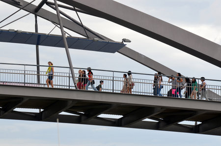 BRISBANE, AUS - SEP 25 2014:pedestrian crossing on Goodwill Bridge in Brisbane Australia.It's a pedestrian and cyclist bridge which spans the Brisbane River in Brisbane, Australia.のeditorial素材